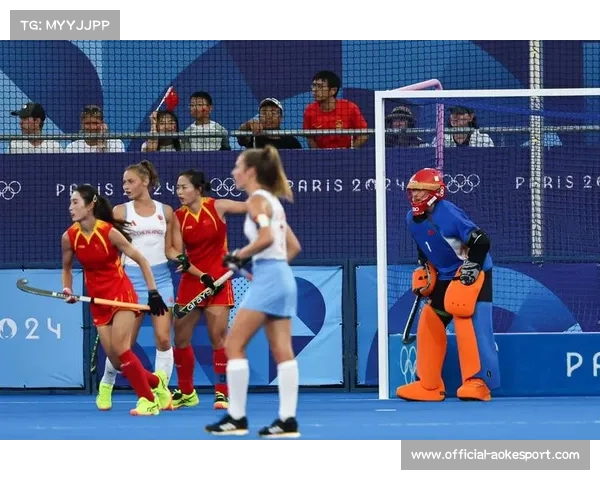 中国女曲冠军杯点球憾负荷兰,守门员扑出两粒点球